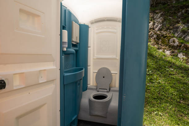 Portable Restroom Servicing (Cleaning and Restocking) in Lyndhurst, VA